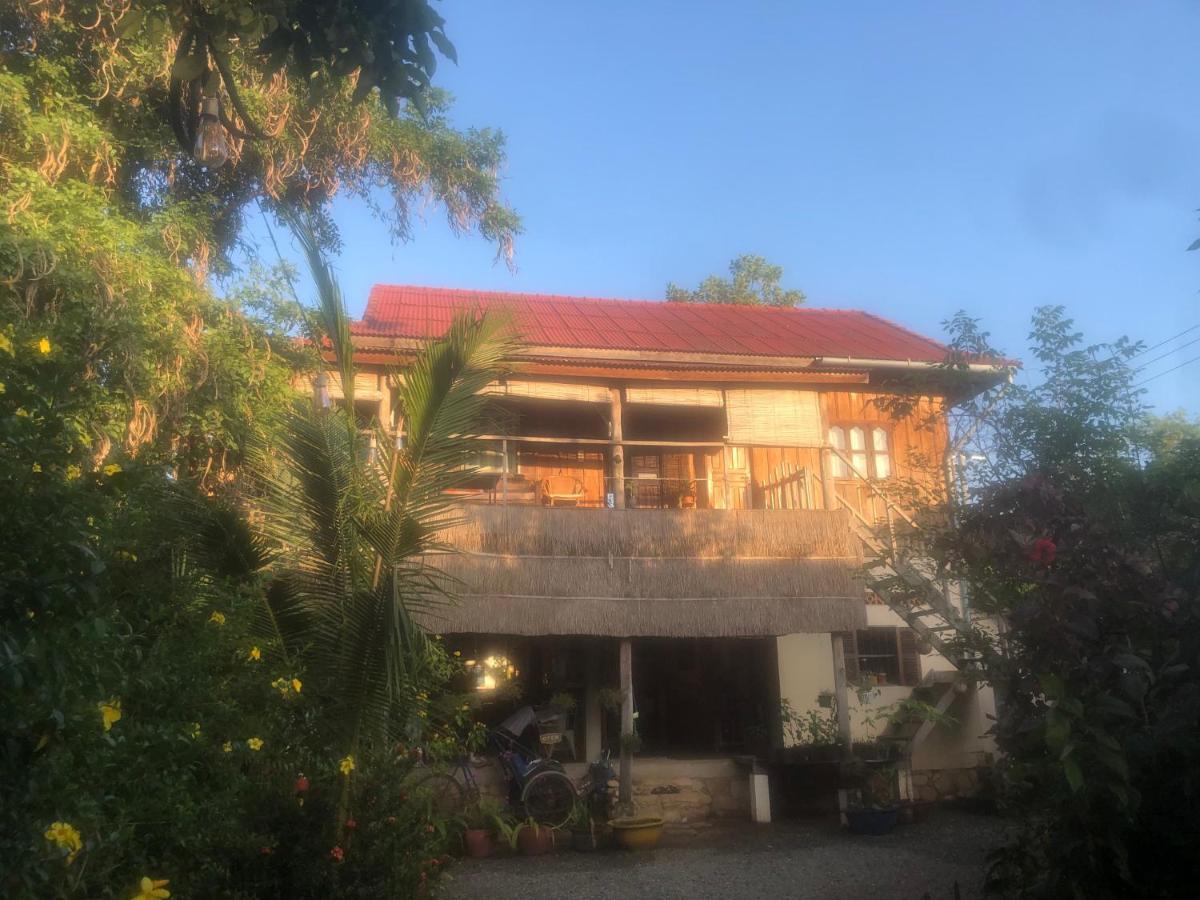 Retro Kampot Guesthouse Kültér fotó