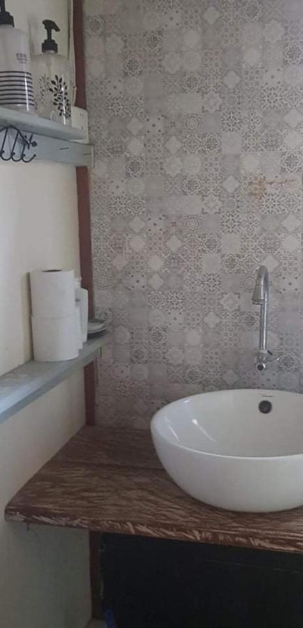 Retro Kampot Guesthouse Kültér fotó