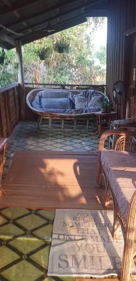 Retro Kampot Guesthouse Kültér fotó