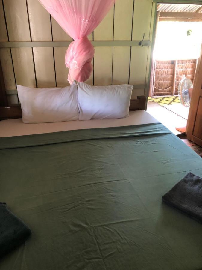 Retro Kampot Guesthouse Kültér fotó