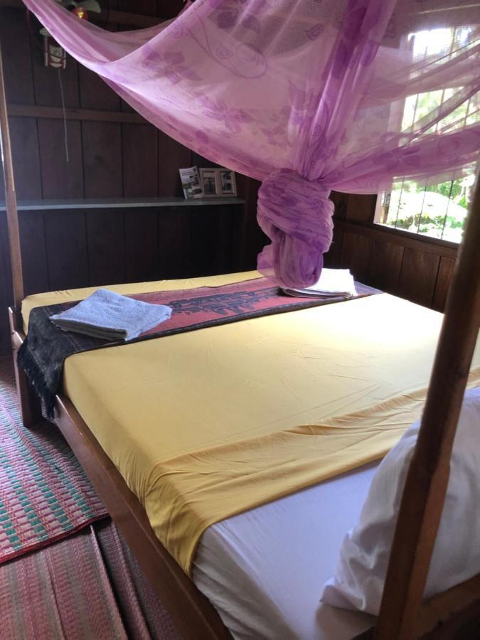 Retro Kampot Guesthouse Kültér fotó