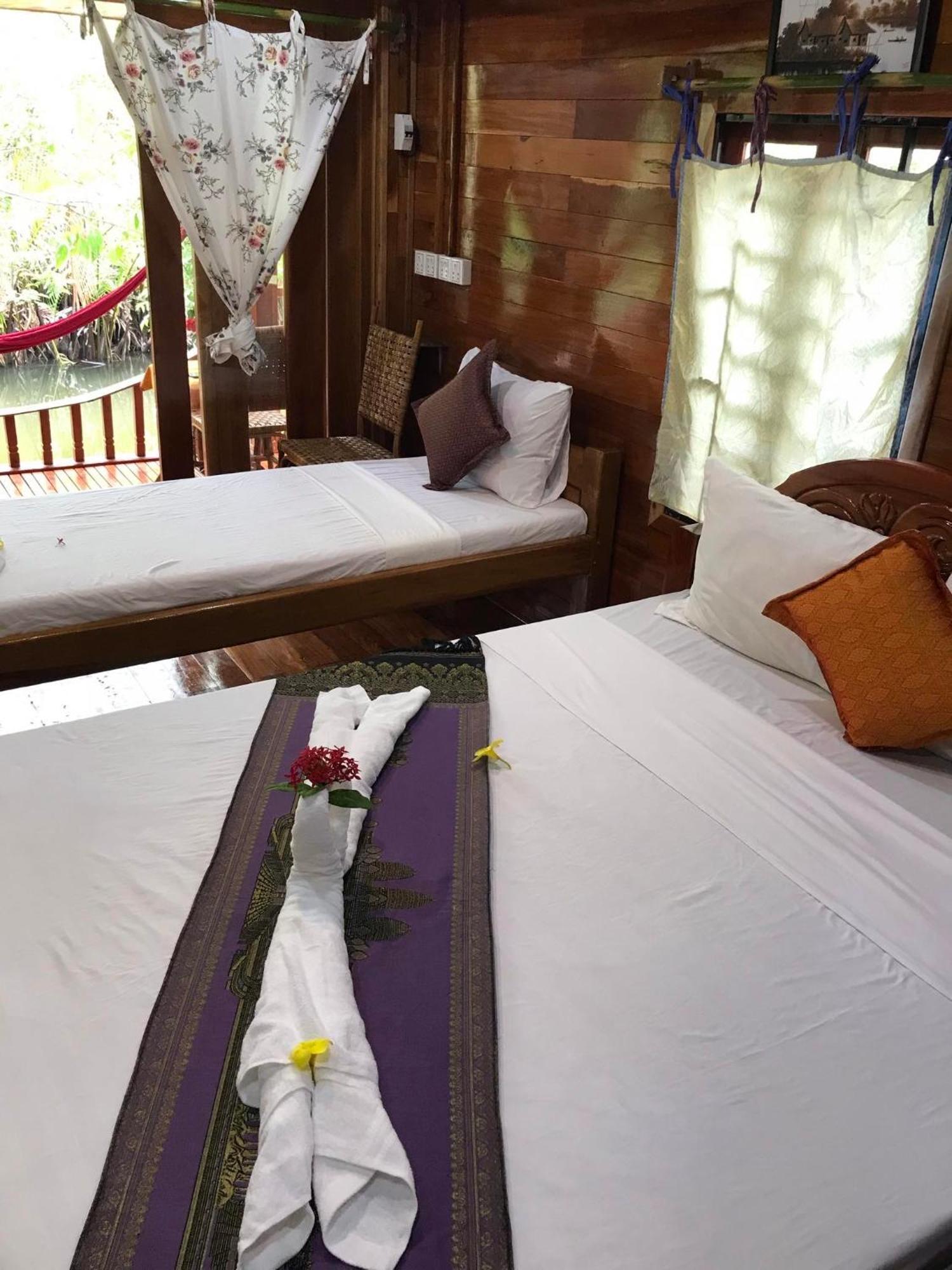 Retro Kampot Guesthouse Kültér fotó