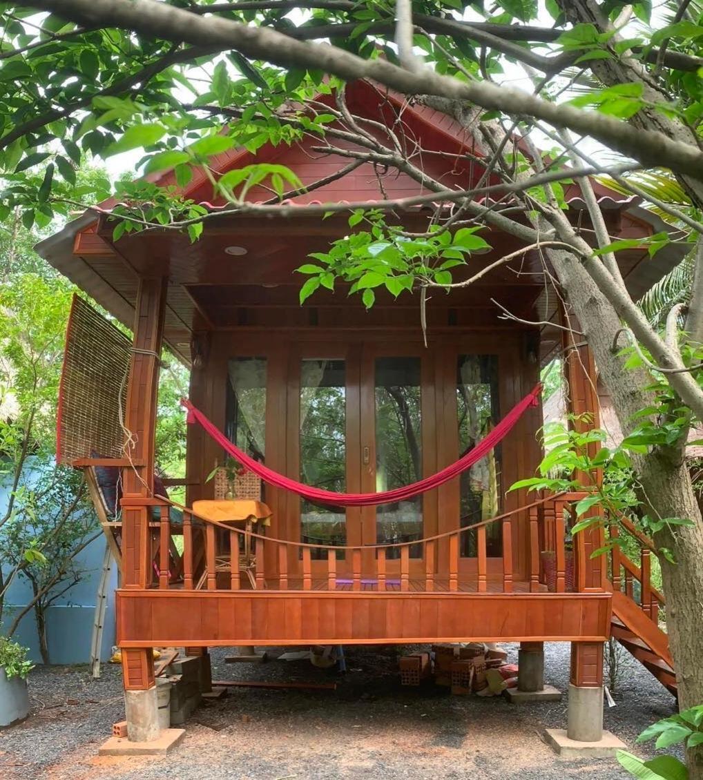 Retro Kampot Guesthouse Kültér fotó