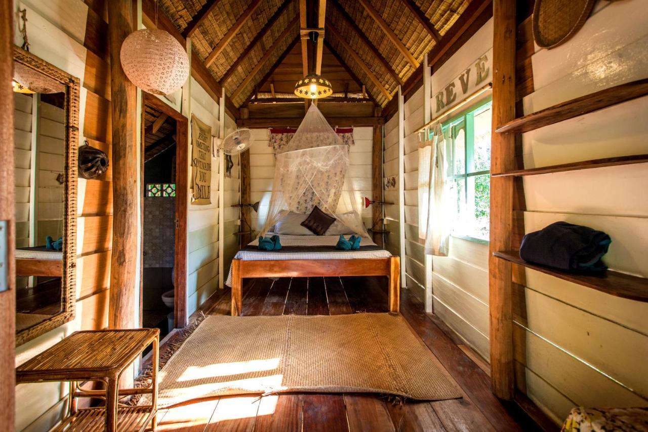Retro Kampot Guesthouse Kültér fotó